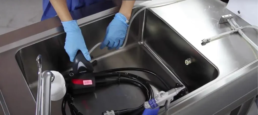 Cleaning process for endoscopes © MDG Engineering