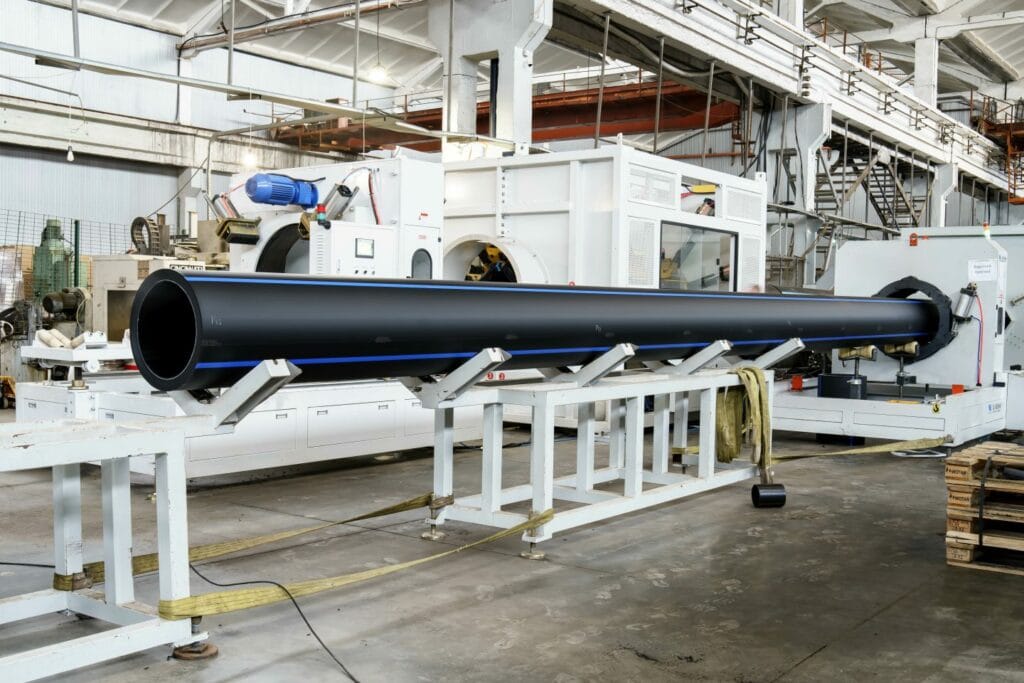 Extruder for the production of polyethylene pipes