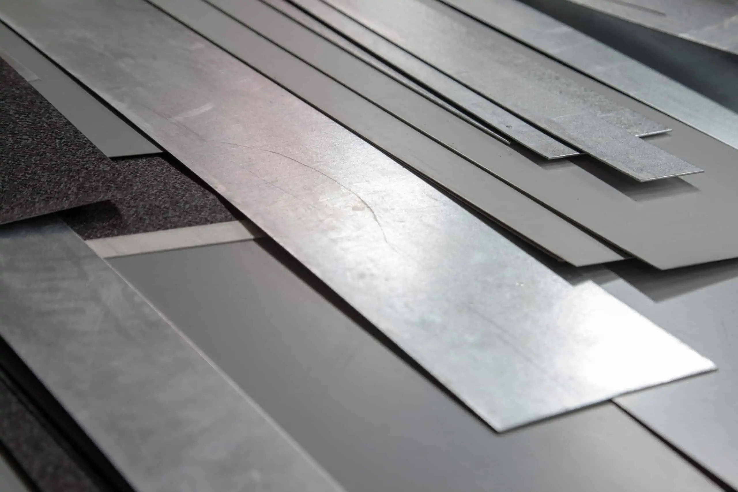 Metal sheets with galvanised painted finish