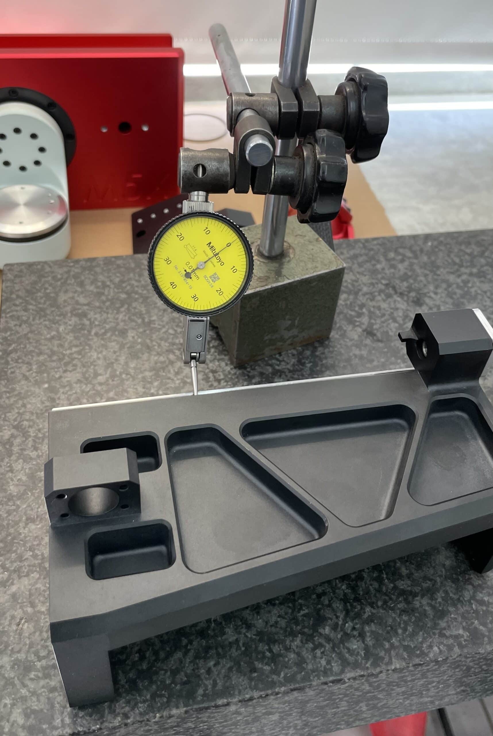 Automatic tool probe of the micro-milling machine